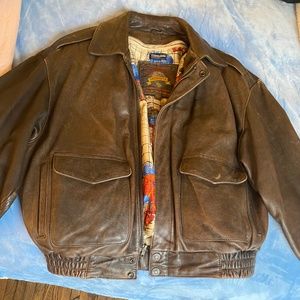 Wilson’s Originals thinsulate guaranteed killer mens large leather jacket!!!